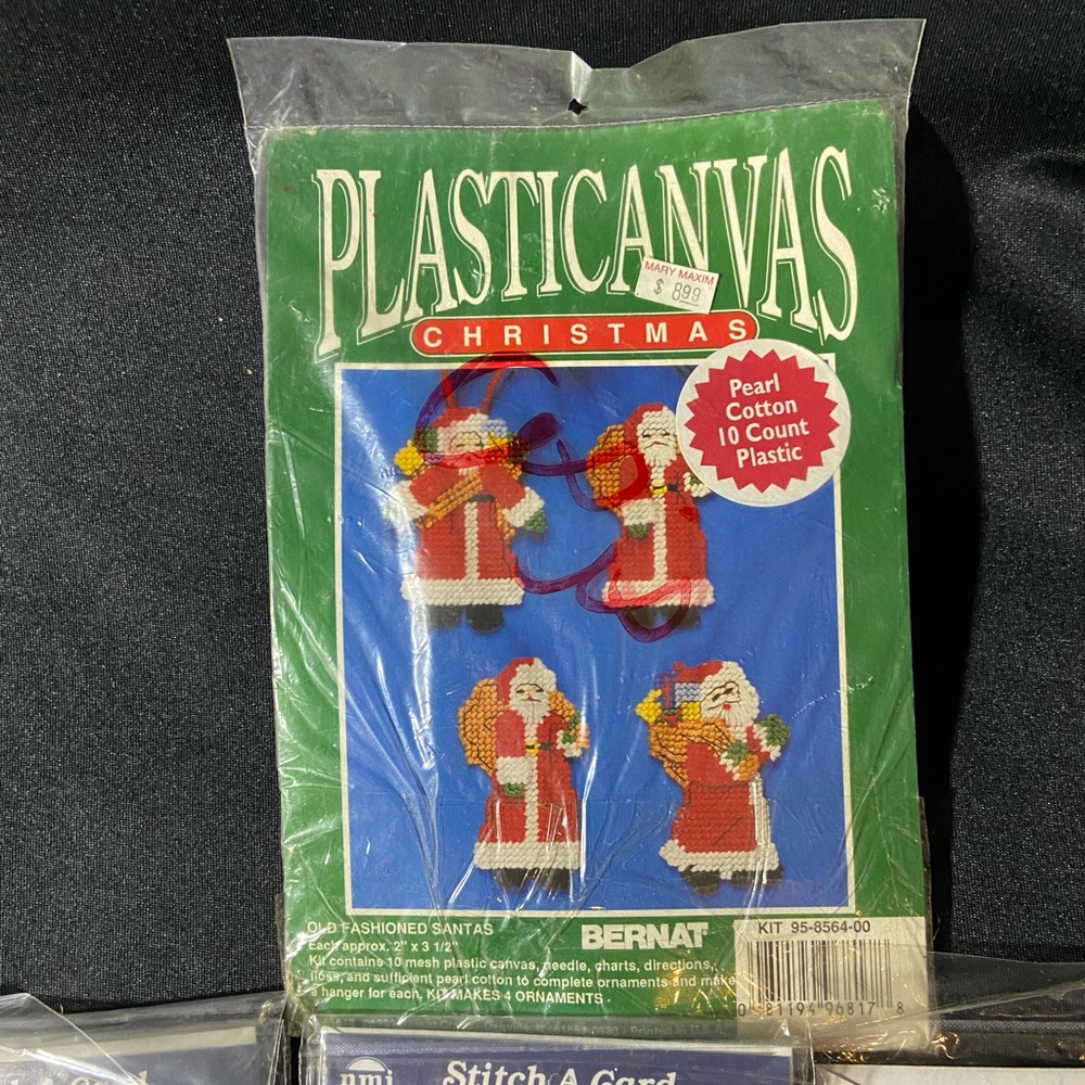 Vintage Chrsitmas Cross Stitch Bundle of 5 DIY Projects Bernat + NMI - Picture 5 of 8